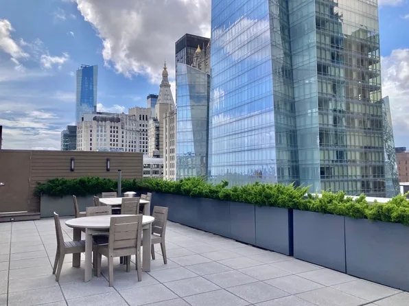 407 Park Avenue South image 8 of 12