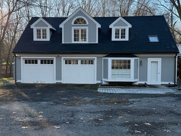 138 Mediterranean Ln