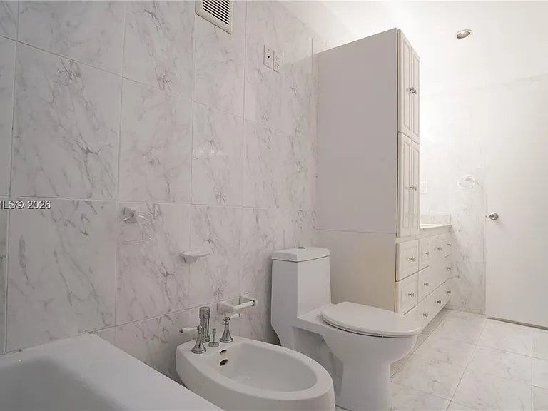 3823 Estepona Ave — Photo 19