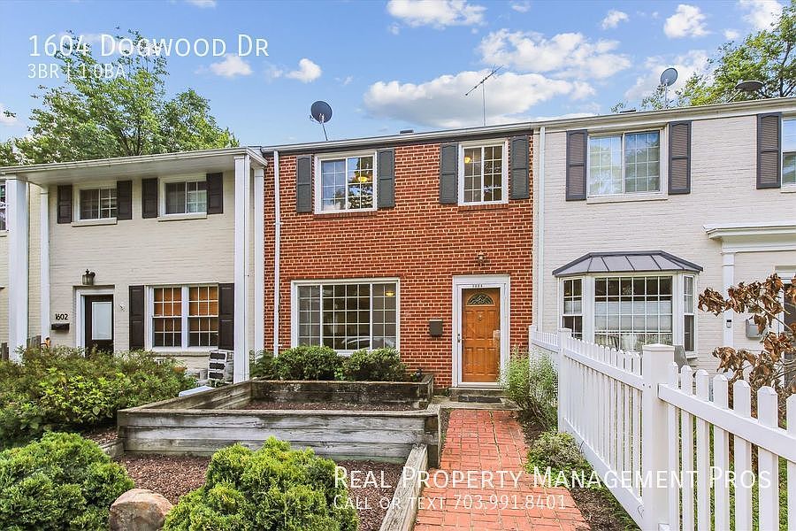 1st image of 1604 Dogwood Dr