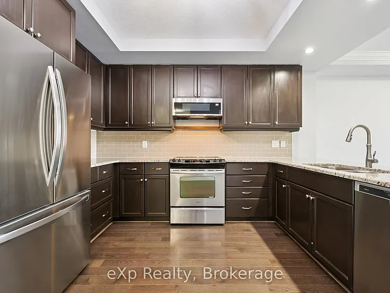 160 Macdonell St #308 — Photo 23