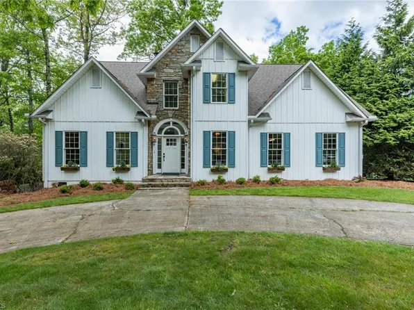 305 Troon Ave, Roaring Gap, NC 28627