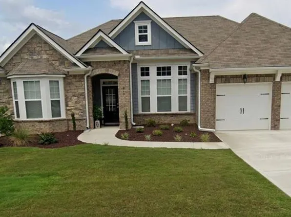 810 Codex Dr, Fairburn, GA 30213