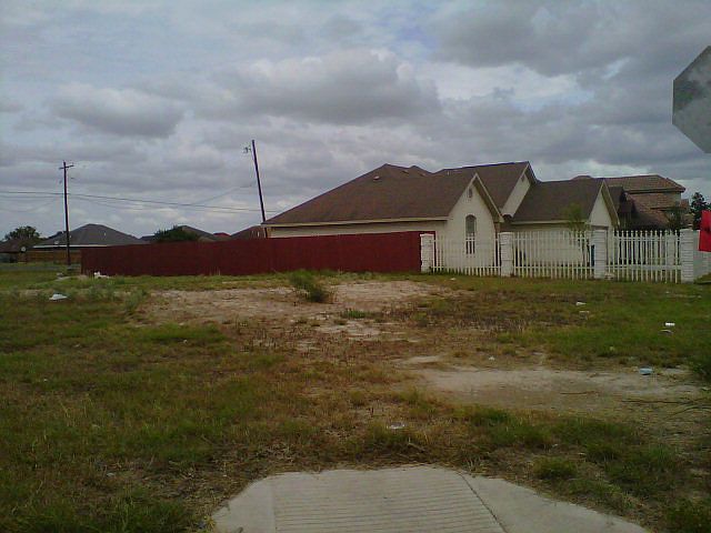 2nd image of 1128 Carolina Ave