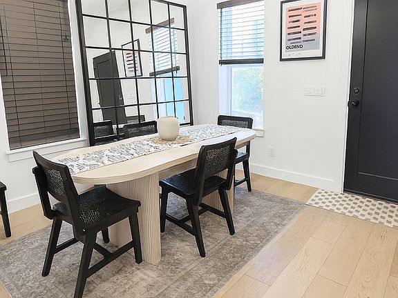Dining Area- Main Floor