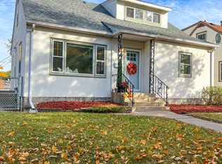 564 Hazel St N, Saint Paul, MN 55119