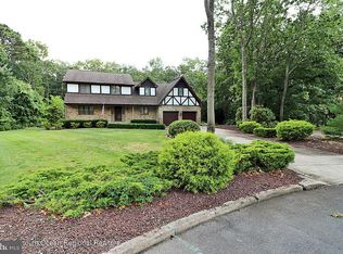 2 Carr Pl, Forked River, NJ 08731
