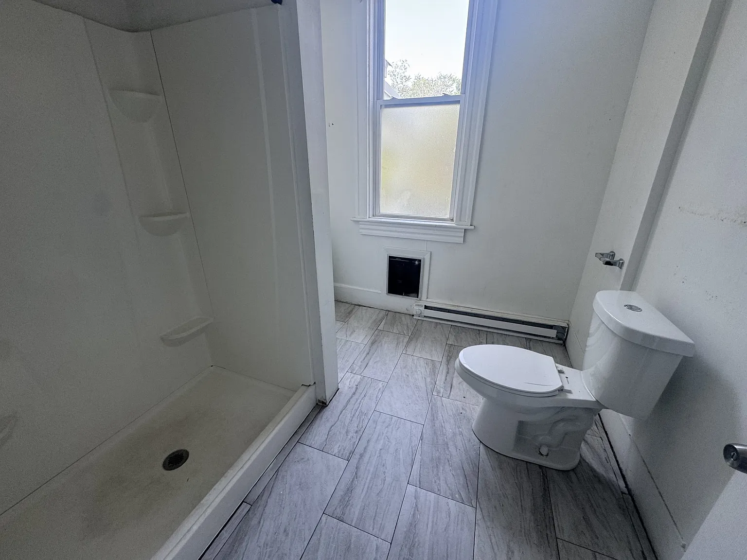 2 bed, 870 sqft, $1,300 — Photo 4