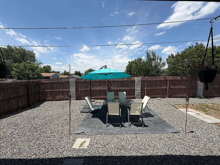 2527 W Wesley Ave — Photo 12