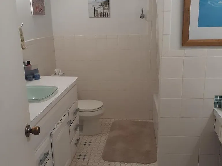 330 Aberdeen Ave — Photo 7