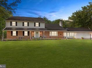 2740 Brendan Cir, Willow Grove, PA 19090