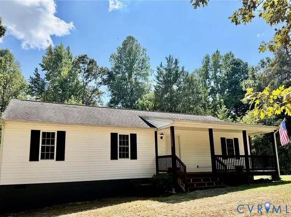 926 Arlington Lodge Rd, Millers Tavern, VA 23115