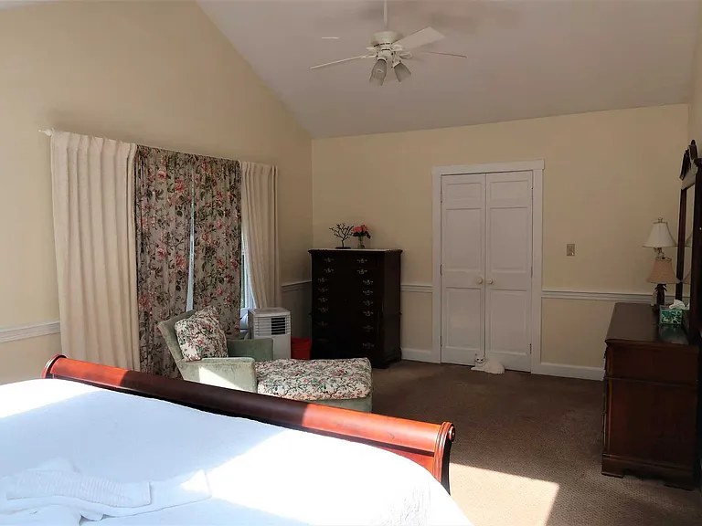 145 Woodside Meadow Rd — Photo 16