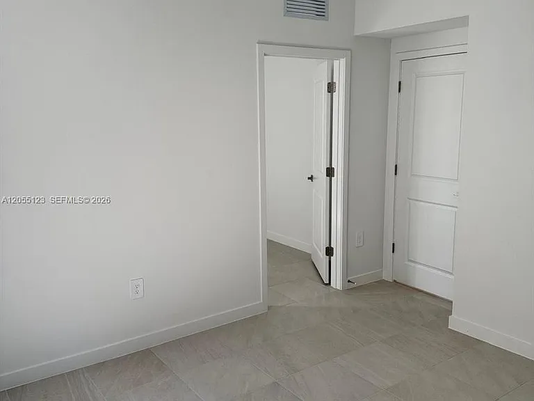 617 NE 2nd St #0 — Photo 16