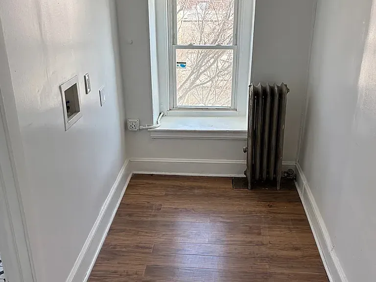 4742 Richmond St #2 — Photo 10