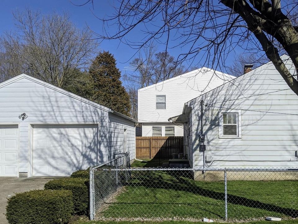 2nd image of 1700 E 17th St