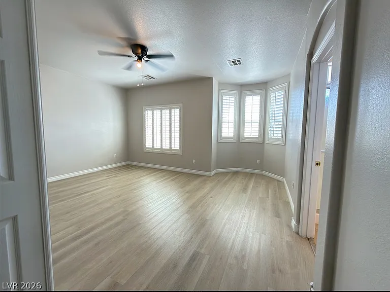 215 Animated Ct — Photo 11