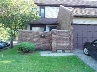 29153 Village Rd, Southfield, MI 48034