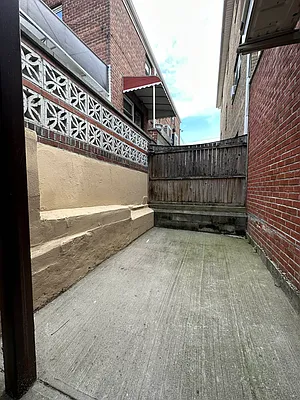 Rented by Compass | media 10