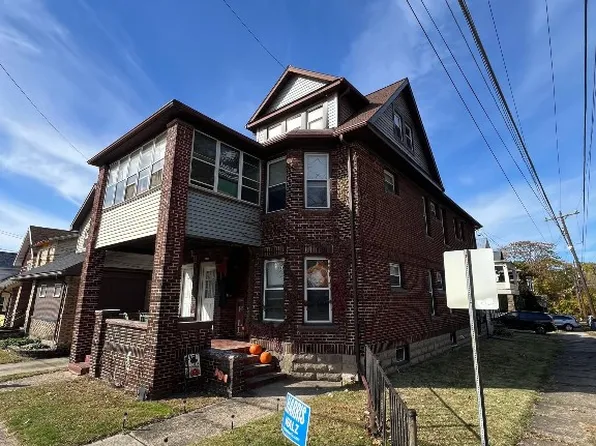 1402 W 8th St, Erie, PA 16502