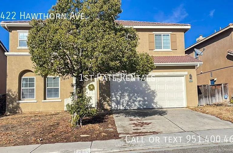 22422 Hawthorn Ave — Photo 1
