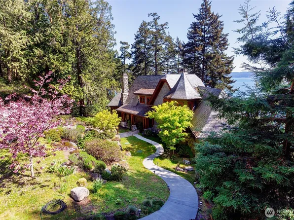 702 San Juan Drive, San Juan Island, WA 98250