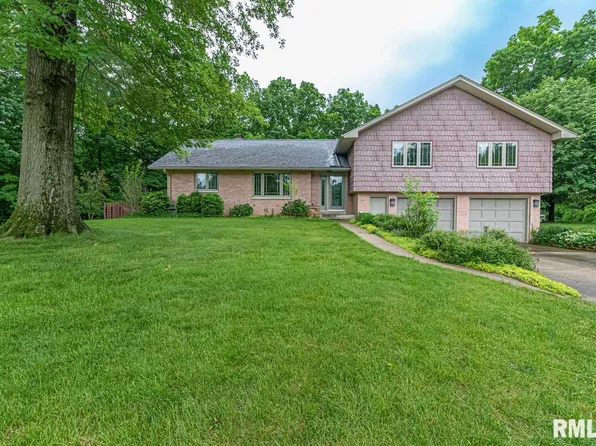 132 Kaskaskia Ct, East Peoria, IL 61611