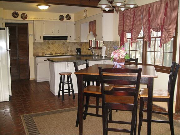 Eat-In Kitchen with Updates