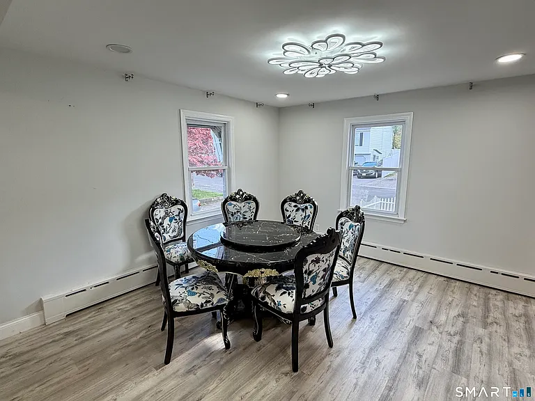 163 Beechwood Ave — Photo 3