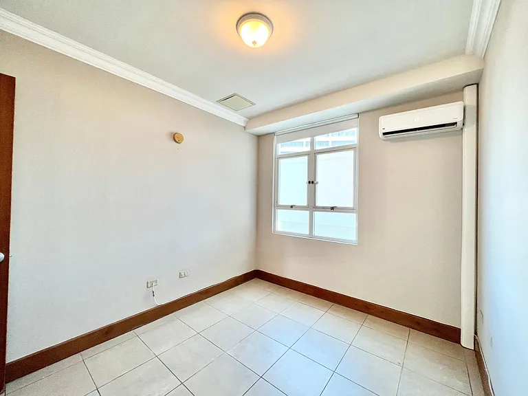 310 Avenida De Diego — Photo 21