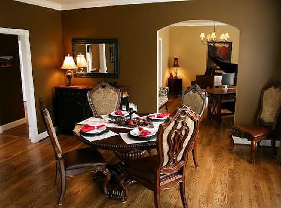 4th image of 712 Thomas Glen Cir