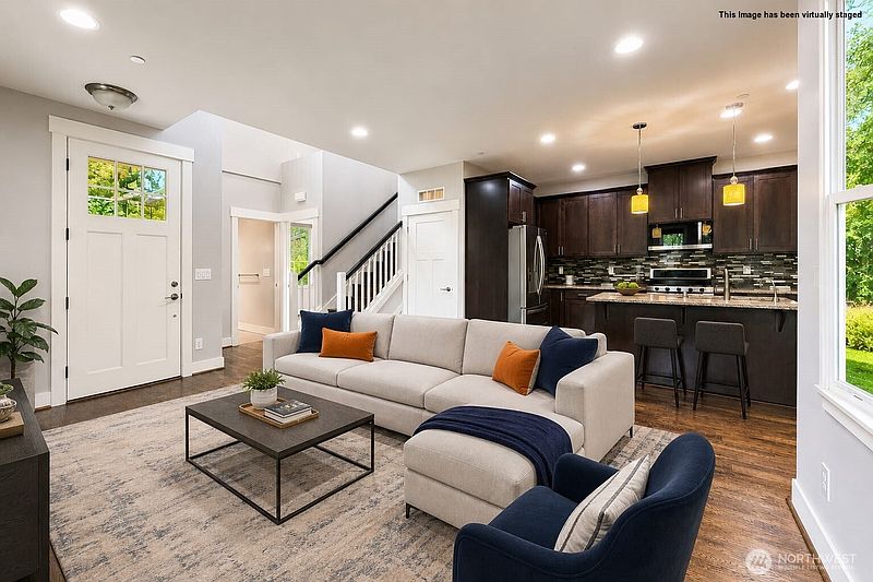 2nd image of 11518 157th Court NE