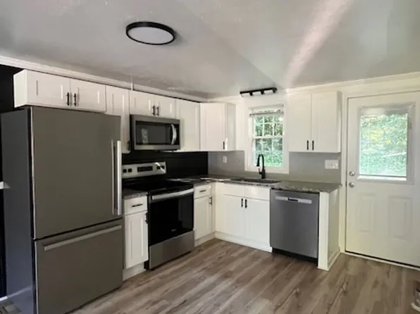 1304 W Ridge St APT 2, Ramseur, NC 27316