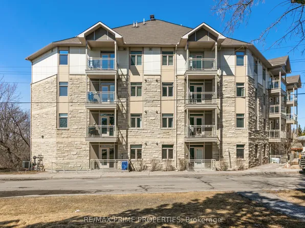 1201 Ohio St #202, Ottawa, ON K1H 0A1