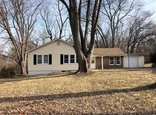 112 Edding Ln, Fairview Heights, IL 62208