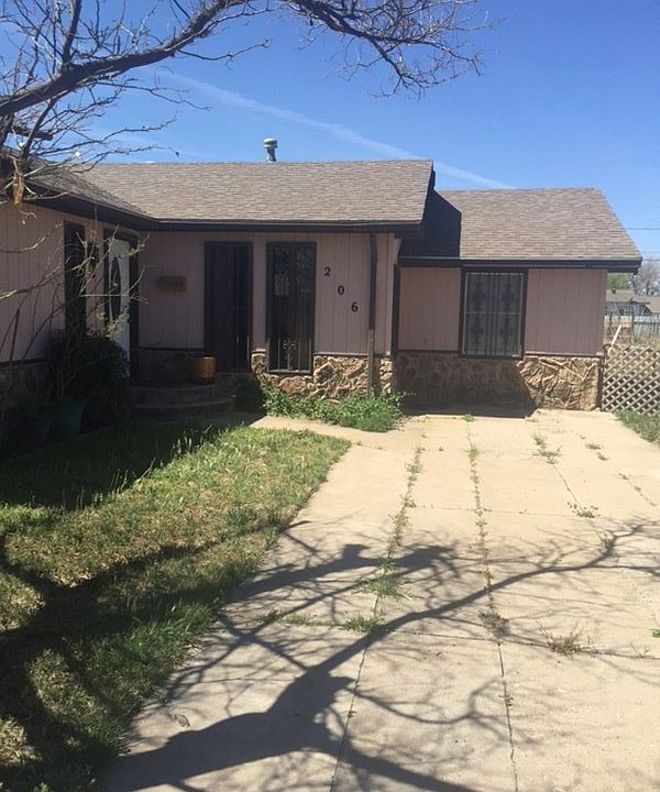 2nd image of 206 S Sue St