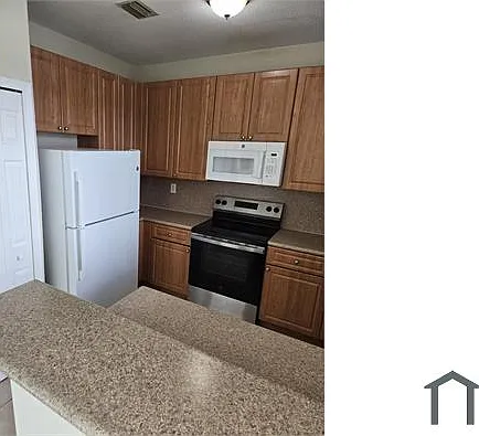 4 bed, 1400 sqft, $2,580 — Photo 3