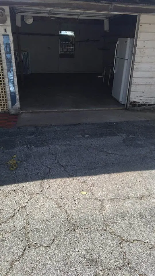 3 bed, 1310 sqft, $1,200 — Photo 2