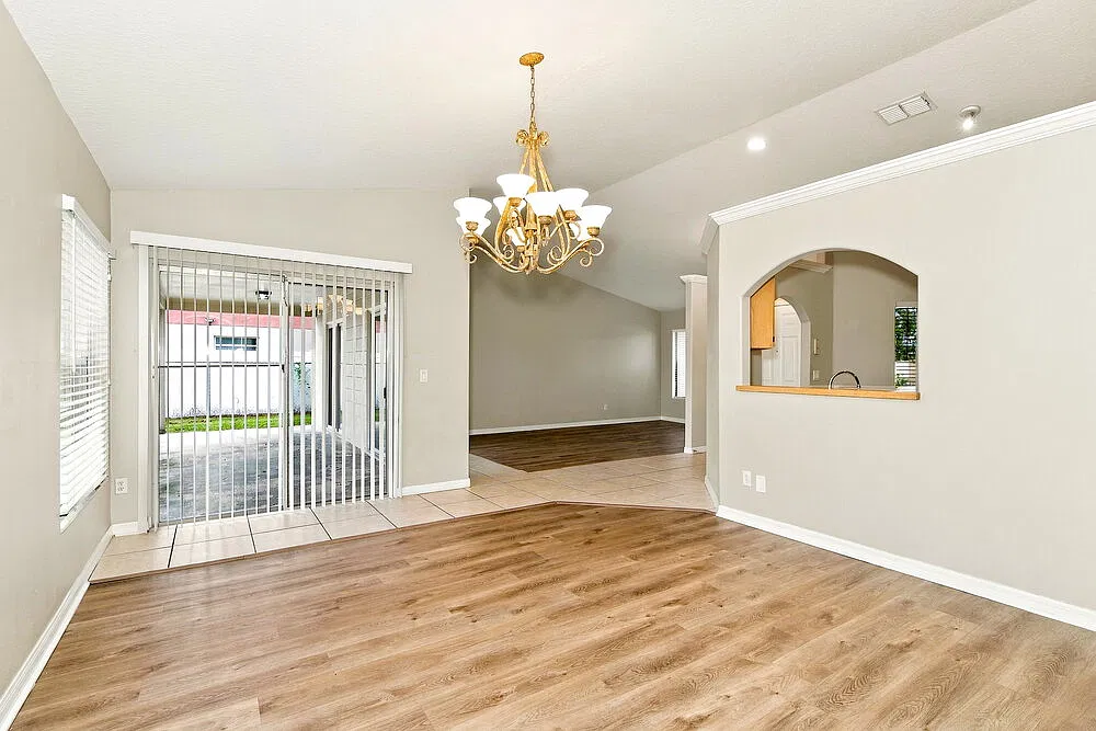 3 bed, 2.0 bath, 1571 sqft, $2,235 — Photo 4