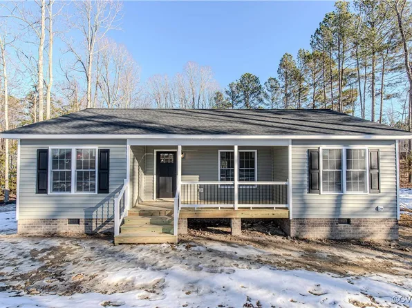 11019 White Oak Church Rd, Wilsons, VA 23894