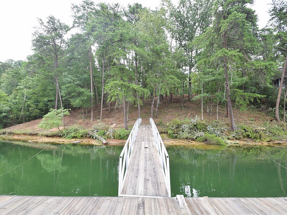 1st image of County Road 184