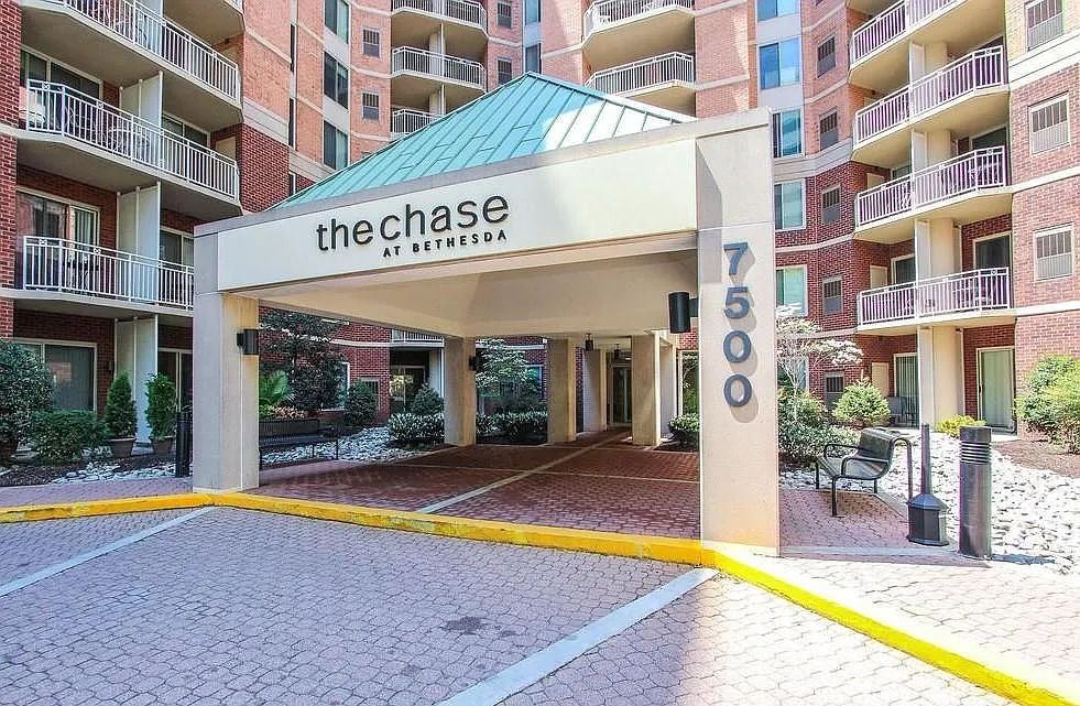 2 bed, 1157 sqft, $3,100 — Photo 1