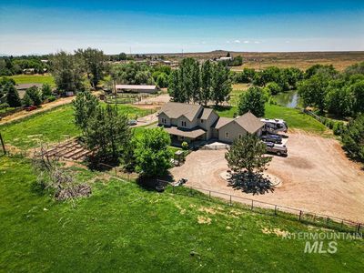 301 Riverview Dr, Shoshone, ID, 83352
