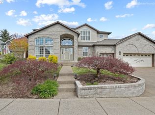 16361 SW Cromwell Ct, Tigard, OR 97223