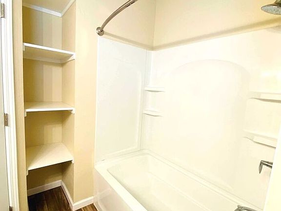 5th image of 610 Pacific Ave APT 7