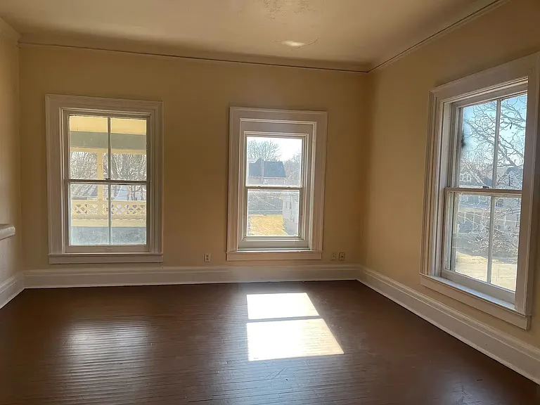 404 E Prospect Ter — Photo 12
