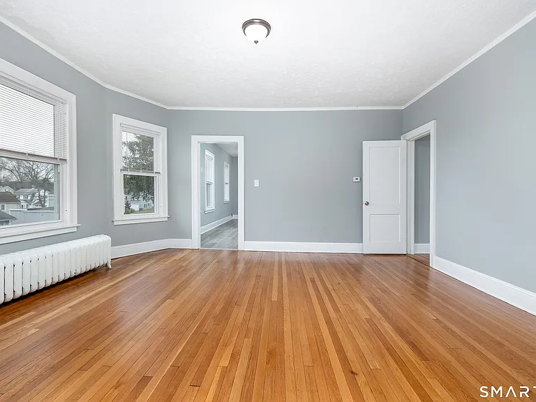 27 Vance St — Photo 16