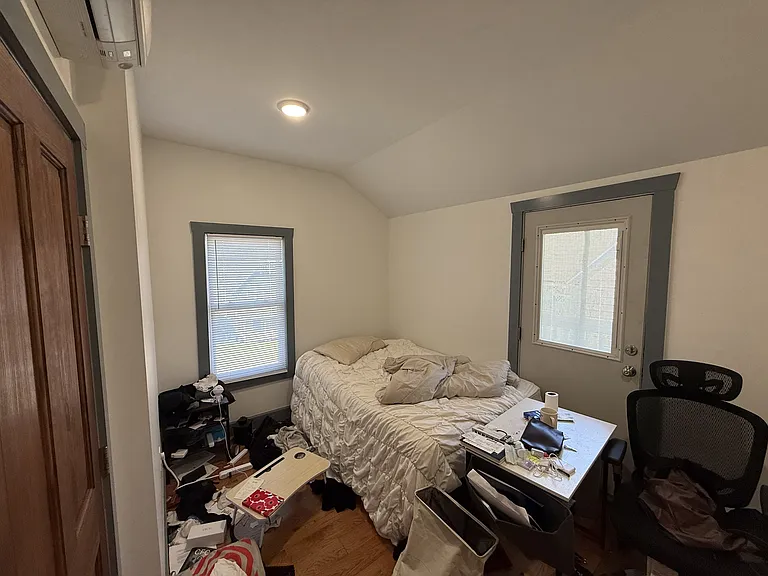 413 S Aurora St #1 — Photo 5