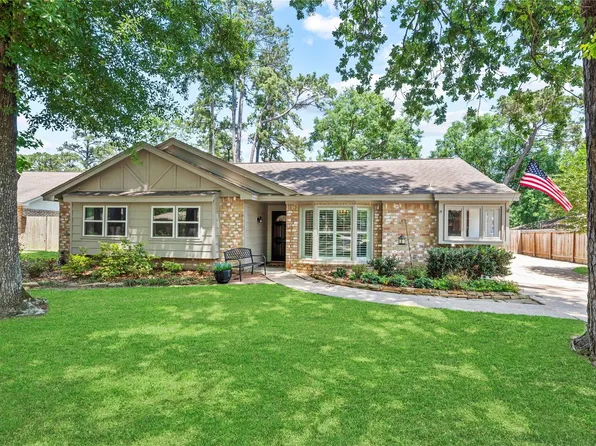 14818 Cedar Point Dr, Houston, TX 77070