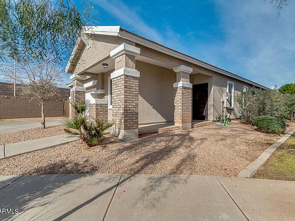 3rd image of 8708 E Lakeview Cir